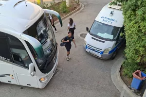 Φώτος kerkida από την άφιξη της Σεντ Τρούιντεν
