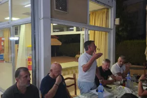 (ΦΩΤΟΣ Kerkida) Δείπνο...ΑΕΚ!