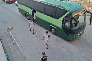 (ΒΙΝΤΕΟ/ΦΩΤΟΣ Kerkida) Άφιξη αποστολής Ομόνοιας
