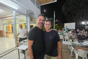 (ΦΩΤΟΣ Kerkida) Δείπνο...ΑΕΚ!