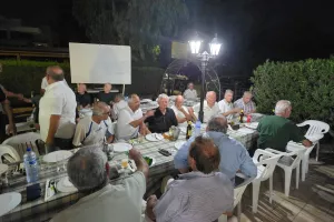 (ΦΩΤΟΣ Kerkida) Δείπνο...ΑΕΚ!
