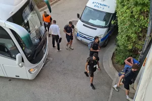 Φώτος kerkida από την άφιξη της Σεντ Τρούιντεν