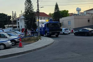 Με Αίαντα... στη Λάρνακα