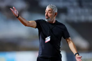 Γαρπόζης/"Με τις απουσίες που είχαμε κάναμε 11αδα ανάγκης"