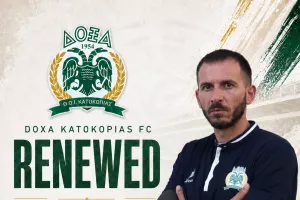 Ανανέωσε με Φοινίρη