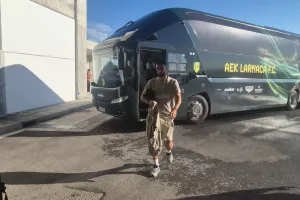 (Φώτος Kerkida) Έφτασε... η ΑΕΚ
