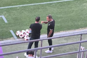 ΑΕΚ, Ομόνοια και Νέα Σαλαμίνα