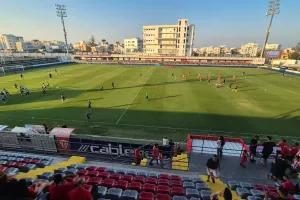 Το Kerkida στο Νέα Σαλαμίνα - Ανόρθωση