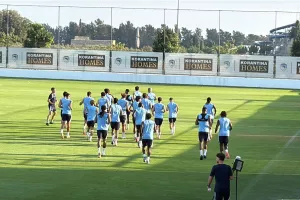 Το Kerkida στην προπόνηση της Πάφος FC (Φώτος)