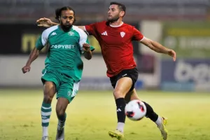 (Φώτος) Νέα Σαλαμίνα-Ο29Μ: Φιλική... ισοπαλία