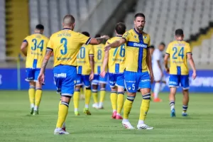 ΑΠΟΕΛ - Κηφισιά: Τέσσερα γκολ, μοιρασιά με φάσεις και ωραία γκολ
