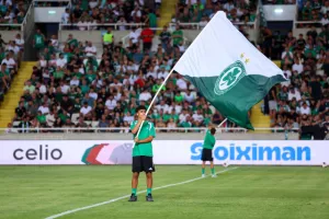 Στενή νίκη, αλλά πρόκριση και εξασφαλισμένη παρουσία σε League Phase (φώτος) 