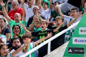 Στενή νίκη, αλλά πρόκριση και εξασφαλισμένη παρουσία σε League Phase (φώτος) 