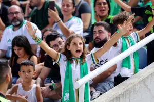 Στενή νίκη, αλλά πρόκριση και εξασφαλισμένη παρουσία σε League Phase (φώτος) 