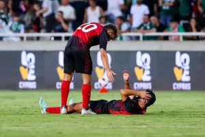 Στενή νίκη, αλλά πρόκριση και εξασφαλισμένη παρουσία σε League Phase (φώτος) 