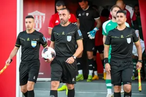 (Φώτος) Νέα Σαλαμίνα-Ο29Μ: Φιλική... ισοπαλία