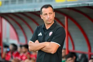 (Φώτος) Νέα Σαλαμίνα-Ο29Μ: Φιλική... ισοπαλία