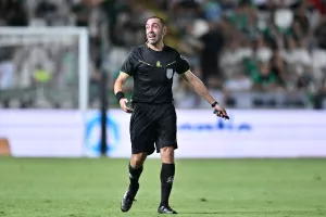 (LIVE) Ομόνοια 0-0 Ομόνοια Αραδίππου
