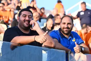 ΦΩΤΟΣ/Ο κόσμος ΑΕΚ και ΑΠΟΕΛ