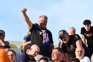 ΦΩΤΟΣ/Ο κόσμος ΑΕΚ και ΑΠΟΕΛ