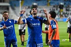 (ΒΙΝΤΕΟ kerkida) Πανηγύρισαν μαζί με τον κόσμο