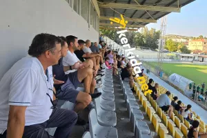 Μεγάλη παρέα… (Απόλλων-Ομόνοια) 