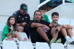 ΦΩΤΟΣ από τις κερκίδες στο ΓΣΠ