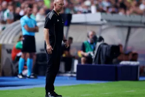 Ομόνοια - Σεντ Τρούιντεν: Με εντολή Ντιονί πάει Europa!