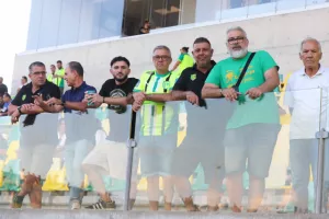 ΦΩΤΟΣ/Ο κόσμος ΑΕΚ και ΑΠΟΕΛ