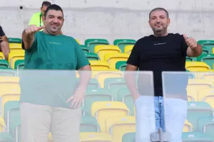 ΦΩΤΟΣ/Ο κόσμος ΑΕΚ και ΑΠΟΕΛ