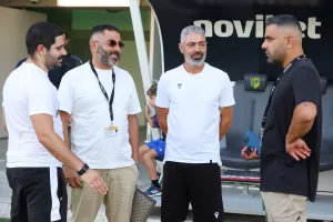 Πηγαδάκι στην Αρένα