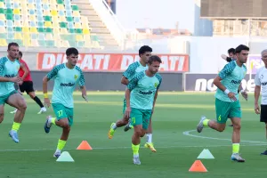 (LIVE) ΑΕΚ 1-0 Καρμιώτισσα