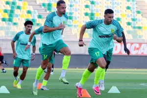(LIVE) ΑΕΚ 1-0 Καρμιώτισσα