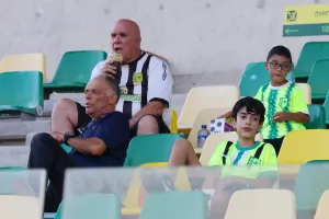 (LIVE) ΑΕΚ 1-0 Καρμιώτισσα
