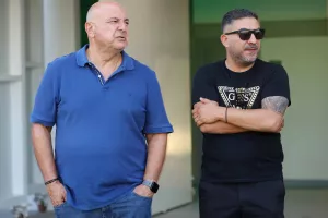(LIVE) ΑΕΚ 1-0 Καρμιώτισσα