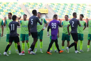 (LIVE) ΑΕΚ 1-0 Καρμιώτισσα