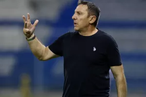 Ανόρθωση-ΑΠΟΕΛ: Φιλικό...ΔΙΠΛΟ με ένταση και νεύρα