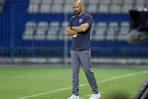 Ανόρθωση-ΑΠΟΕΛ: Φιλικό...ΔΙΠΛΟ με ένταση και νεύρα