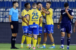 Ανόρθωση-ΑΠΟΕΛ: Φιλικό...ΔΙΠΛΟ με ένταση και νεύρα