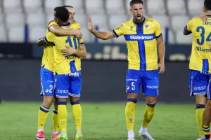 Ανόρθωση-ΑΠΟΕΛ: Φιλικό...ΔΙΠΛΟ με ένταση και νεύρα