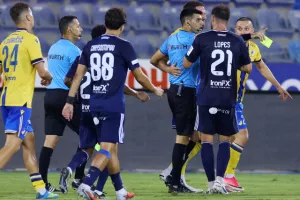 Ανόρθωση-ΑΠΟΕΛ: Φιλικό...ΔΙΠΛΟ με ένταση και νεύρα