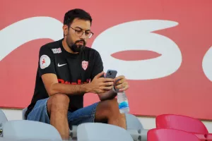 Η Νέα Σαλαμίνα έριξε...φιλική τριάρα στον Απόλλωνα (Φώτος Kerkida)