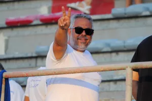 Η Νέα Σαλαμίνα έριξε...φιλική τριάρα στον Απόλλωνα (Φώτος Kerkida)