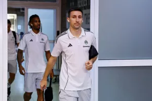 Στενή νίκη, αλλά πρόκριση και εξασφαλισμένη παρουσία σε League Phase (φώτος) 
