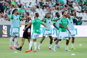 Στενή νίκη, αλλά πρόκριση και εξασφαλισμένη παρουσία σε League Phase (φώτος) 