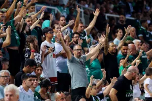 Στενή νίκη, αλλά πρόκριση και εξασφαλισμένη παρουσία σε League Phase (φώτος) 