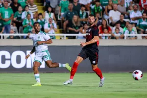 Στενή νίκη, αλλά πρόκριση και εξασφαλισμένη παρουσία σε League Phase (φώτος) 