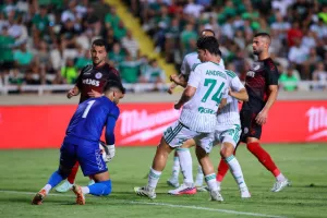 Στενή νίκη, αλλά πρόκριση και εξασφαλισμένη παρουσία σε League Phase (φώτος) 