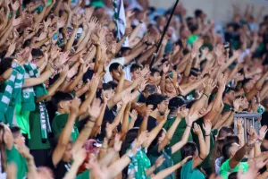 Στενή νίκη, αλλά πρόκριση και εξασφαλισμένη παρουσία σε League Phase (φώτος) 