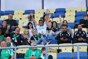 Οι Ομονοιάτες στο "Stayen Stadium" (Φώτος)